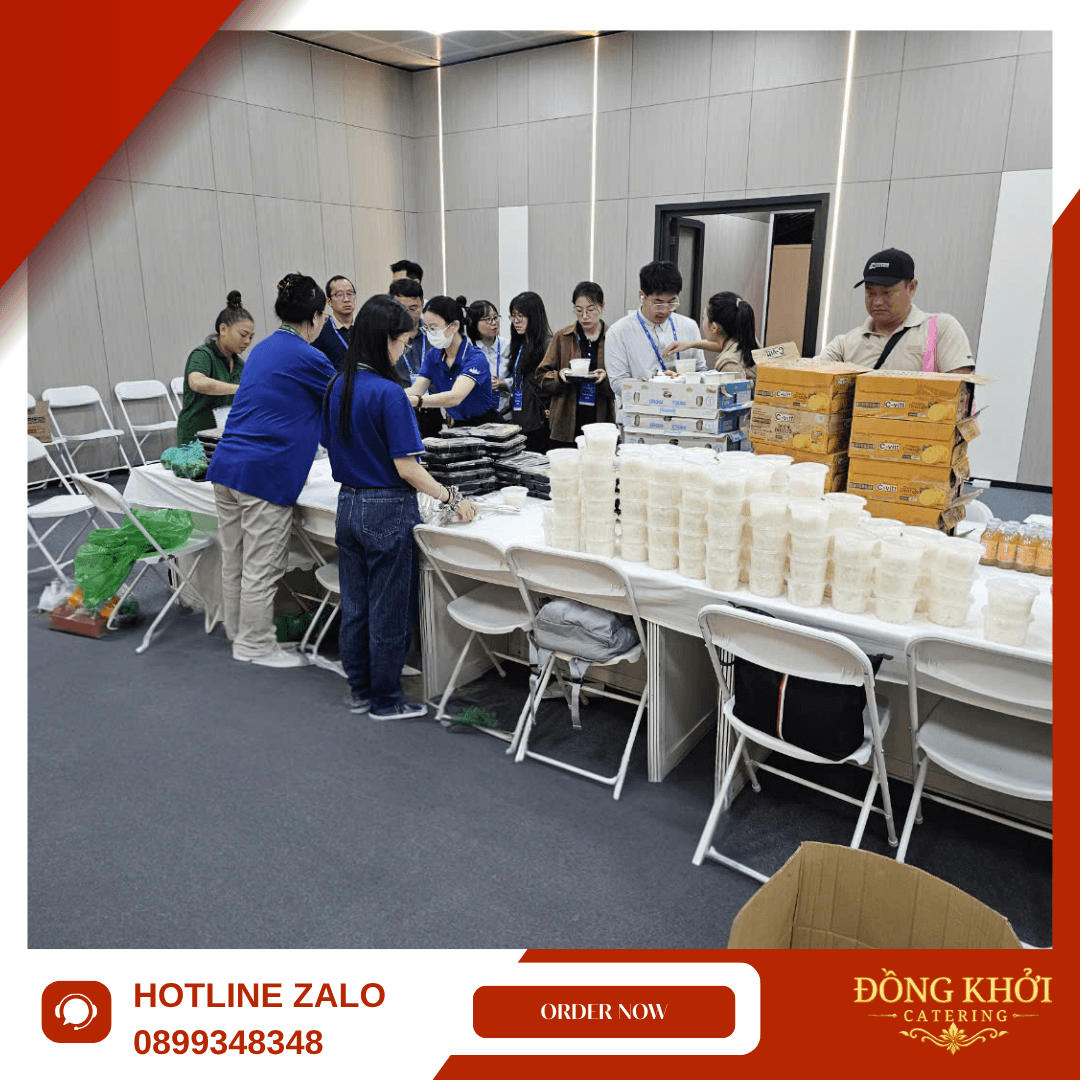 Cơm Trưa Sự Kiện Cho Phái Đoàn — Phục Vụ Khách Đoàn Thượng Hải Tại Triển Lãm Quốc Tế